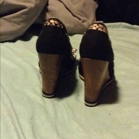 Coach canvas and wooden wedge with signature bow - Picture 4 of 4